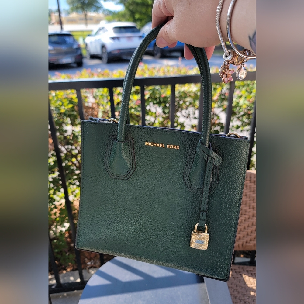 Michael Kors Mercer Saffiano handbag
